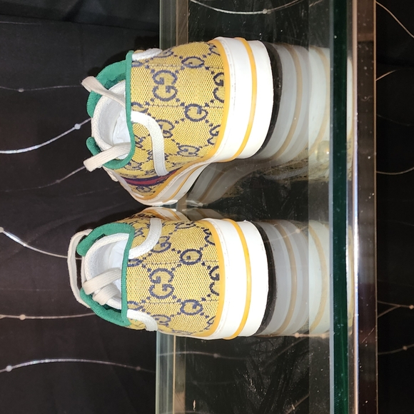 Gucci Yellow and Green Logo Sneakers - Picture 9 of 10